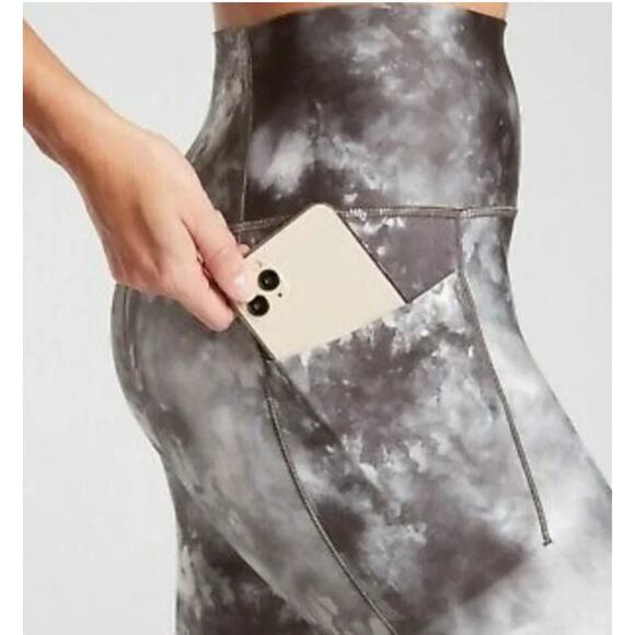 Athleta Salutation Stash Pocket II Capri Leggings in Gray Tie Dye Size XSP - Picture 3 of 11